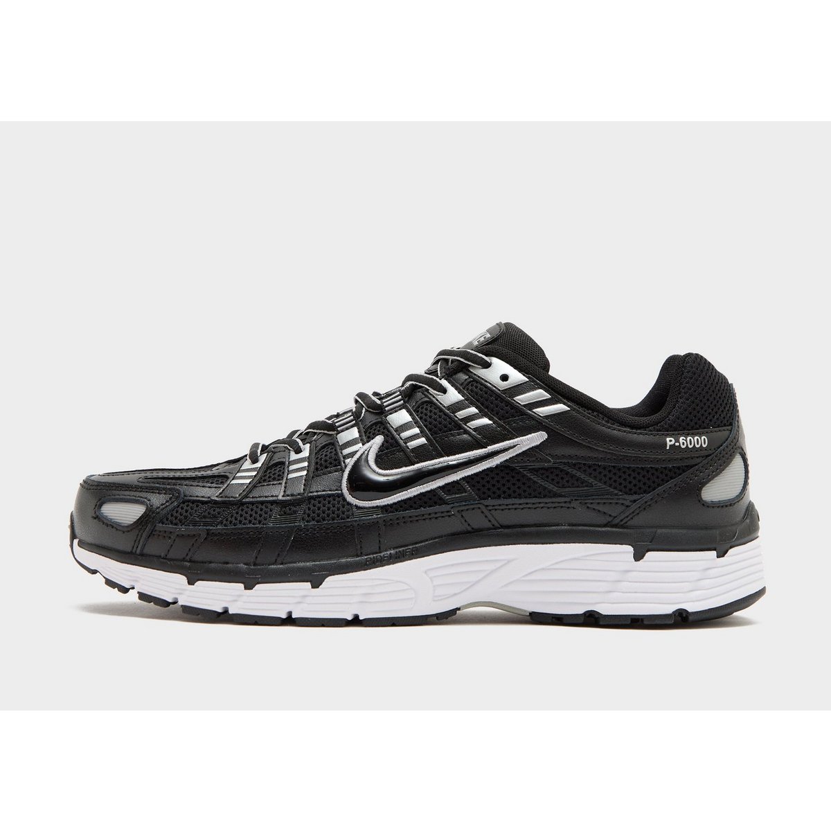 Nike Schoenen P-6000