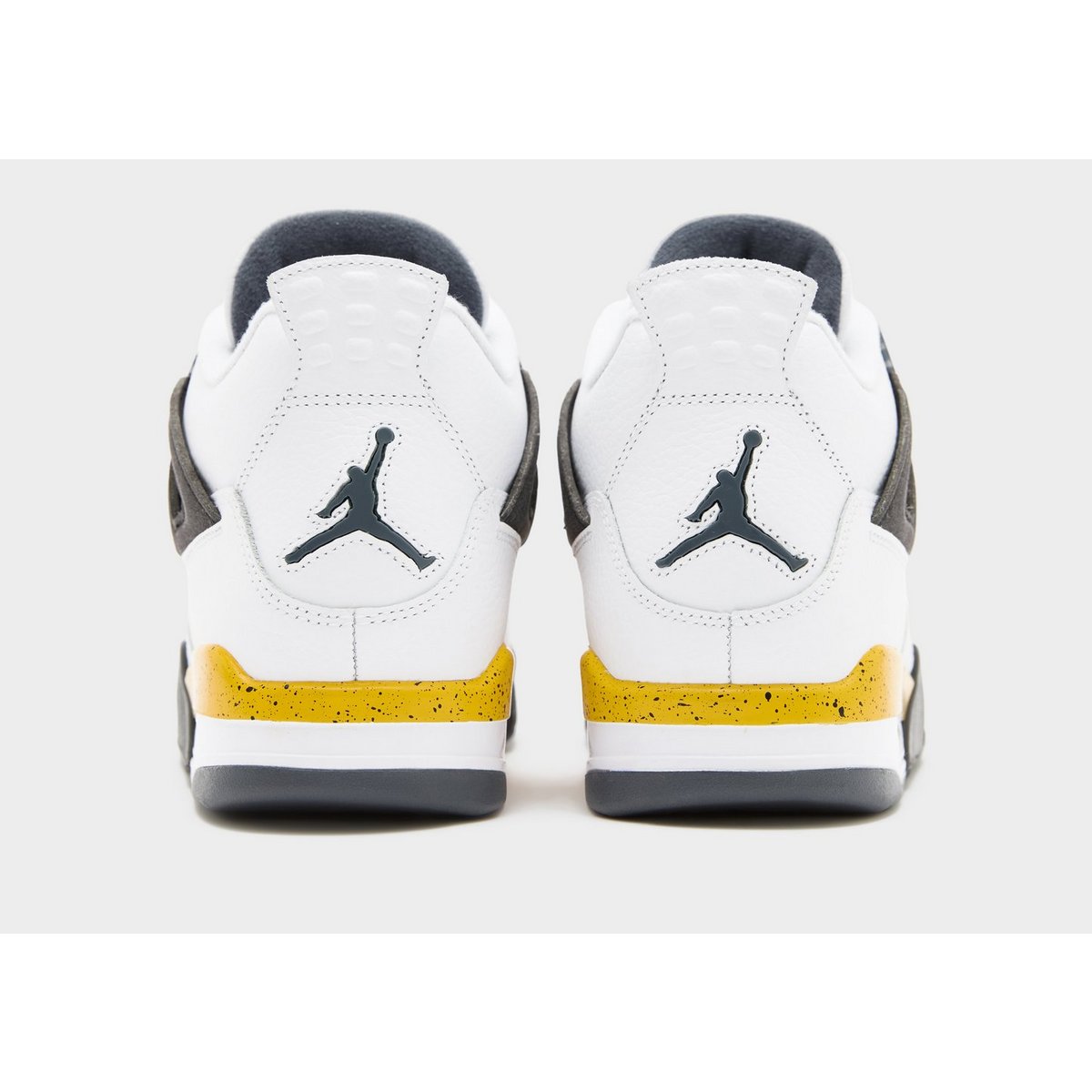 Jordan Air 4 Retro 'Tour Yellow' — foto 3 van 6